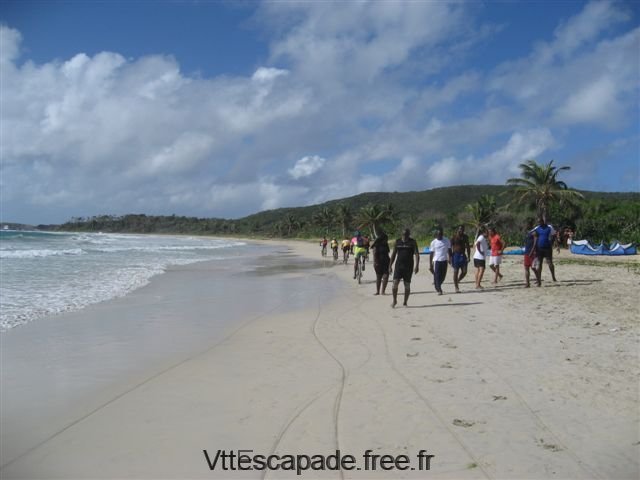 Anse trabaud pas vraiement déserte ..