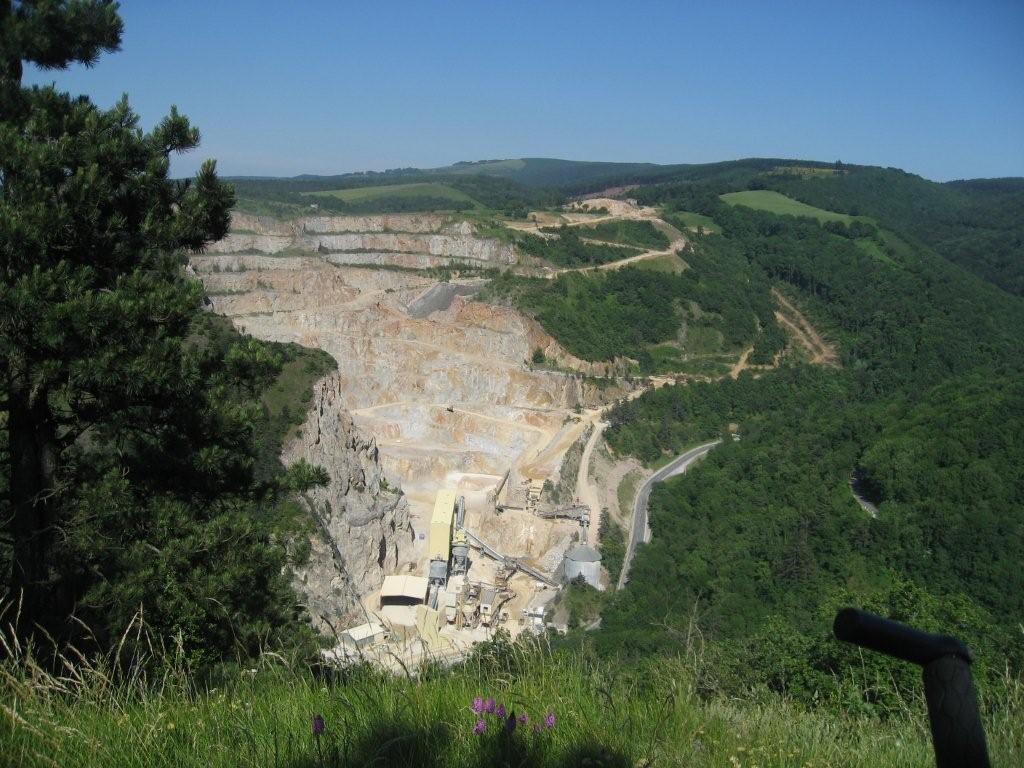 Quand la carrière vient à bout du paysage !